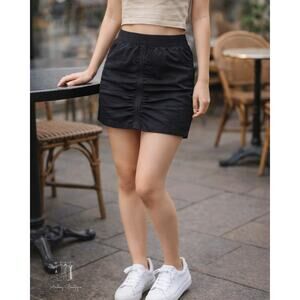 XCVI Wearables Solid Trace Black Ruched Mini Skirt Pockets Small S